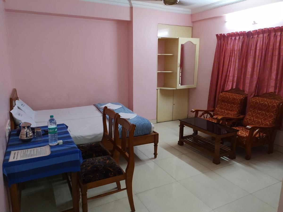 Manjalikulam Tourist Home Thiruvananthapuram Luaran gambar